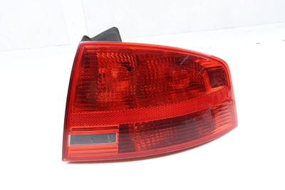 Outer Tail Light / Lamp 8E5945096A