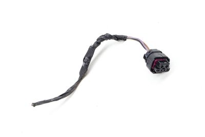Outer Tail Light / Lamp Wiring Connector / Pigtail