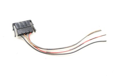 OUTER TAIL LIGHT WIRING CONNECTOR / PIGTAIL - 4 PIN 321945249