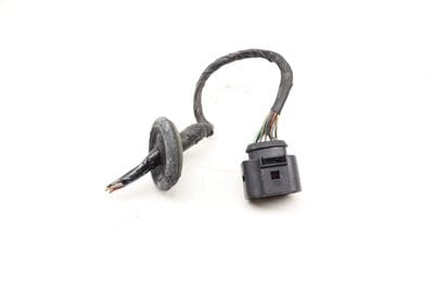Outer Tail Light Wiring Connector / Pigtail