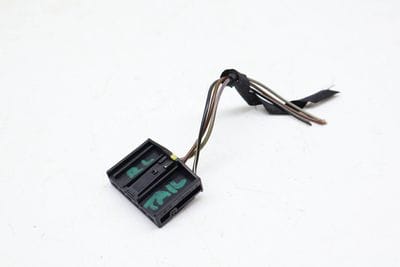 Outer Tail Light Wiring Harness Connector / Pigtail 6984754