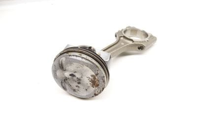 Piston / Connecting Rod 06L107065AN
