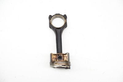 Piston w/ Connecting Rod 022107065G