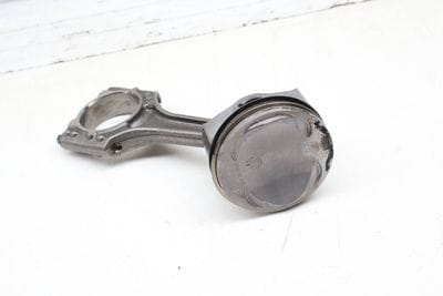 Piston w/ Connecting Rod 06H198401D