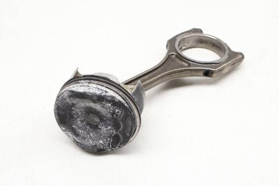 Piston w/ Connecting Rod 079107066CS