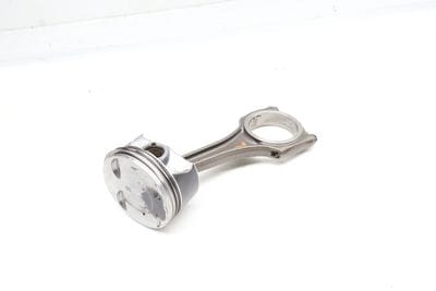 Piston w/ Connecting Rod 0P2107065