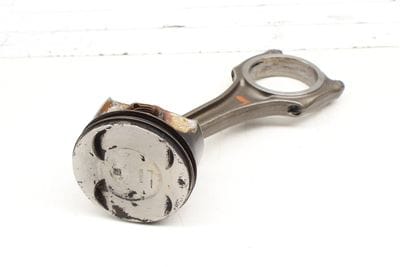 Piston w/ Connecting Rod 0P2107065