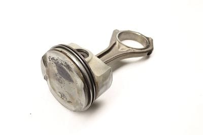 Piston w/ Connecting Rod 11247565233