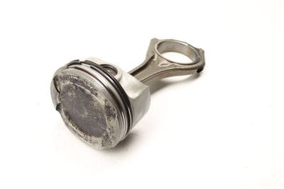 Piston w/ Connecting Rod 11247565233