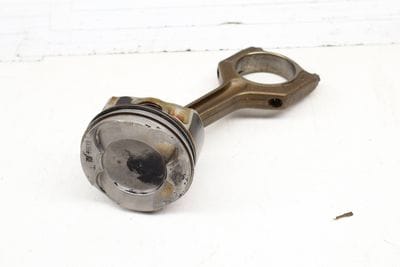 Piston w/ Connecting Rod 11247624409