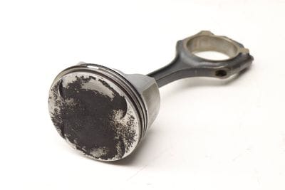 Piston w/ Connecting Rod 2720302217