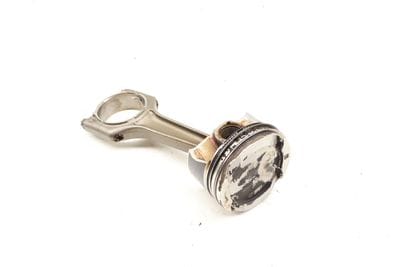 Piston w/ Connecting Rod 5A24670