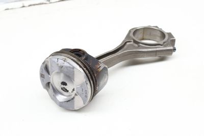 PISTON w/ CONNECTING ROD