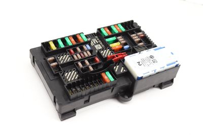 POWER DISTRIBUTION / FUSE BOX 8734161