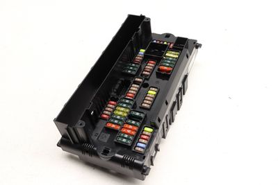 POWER DISTRIBUTION / FUSE BOX 9252815