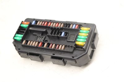POWER DISTRIBUTION / FUSE BOX 9389068