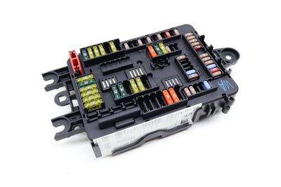 POWER DISTRIBUTION / FUSE BOX 9337882