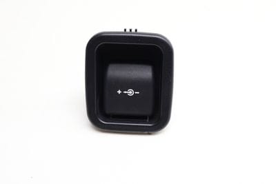 Power Outlet / Trim 61347143111