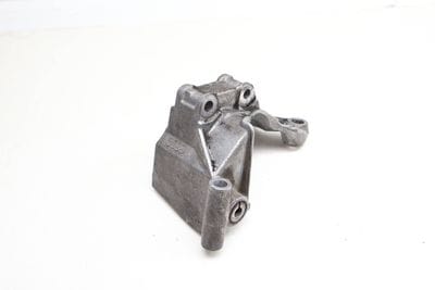 POWER STEERING PUMP MOUNT / BRACKET 06E145393G