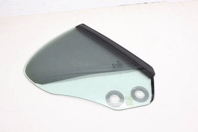 Quarter Window Glass 51377192302