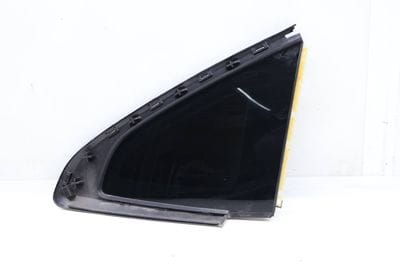 QUARTER WINDOW GLASS 7483158