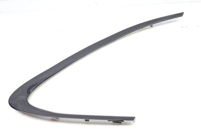 QUARTER WINDOW GLASS TRIM / MOLDING