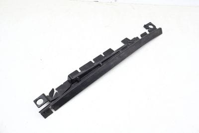 RADIATOR AIR DUCT / GUIDE (UPPER) 8W0121292B