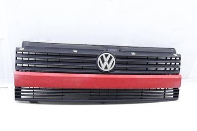 RADIATOR / BUMPER GRILLE ASSEMBLY 701853653E