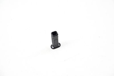 Radiator Mount / Bracket / Clip 7P0121095