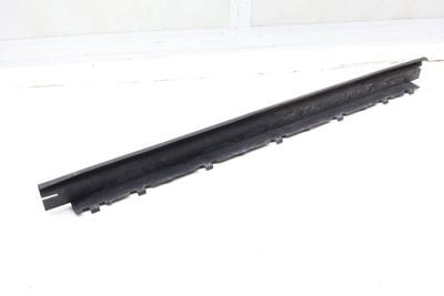 RADIATOR SEAL / GASKET (LOWER) 8R0121331C