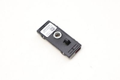 Radio Capacitor / Isolator CPLA18K891AA
