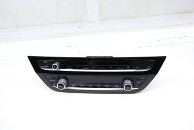 Radio / Climate Control Temp Unit 64117951987
