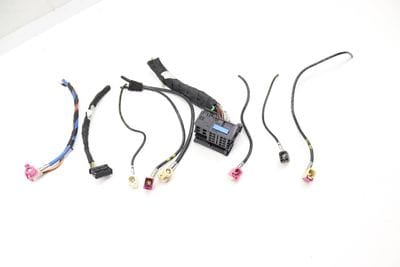 Radio / NAV Receiver Headunit Wiring Connector / Pigtail