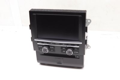 RADIO / STEREO / NAVIGATION UNIT