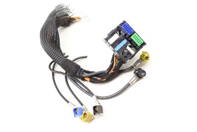 RADIO / STEREO / NAVIGATION UNIT WIRING CONNECTOR / PIGTAIL