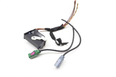 Rear View / Reverse Camera Module Wiring Connector / Pigtail