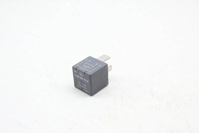 Relay 0009822923