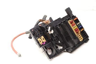 RELAY / FUSE BRACKET PLATE 8J0937503