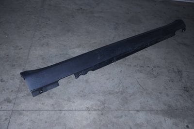 Rocker Panel / Side Skirt Molding