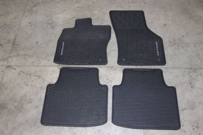 RUBBER FLOOR MAT SET (ARTEON) 3G8061550