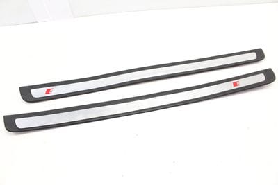 S5 DOOR SILL PANEL / SCUFF PLATE SET