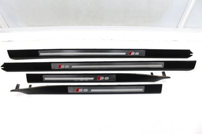 S8 DOOR SILL / SCUFF PLATE SET