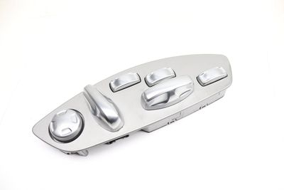 SEAT ADJUSTMENT SWITCH