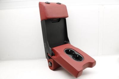SEAT ARMREST / CUP HOLDER (CENTER)