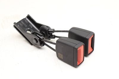 SEAT BELT BUCKLE / RECEIVER (DOUBLE) 11K857739