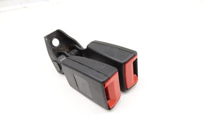 SEAT BELT BUCKLE / RECEIVER (DOUBLE) 561857739