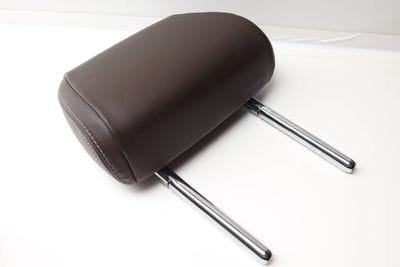 SEAT HEADREST / HEAD REST (CENTER) 7452216