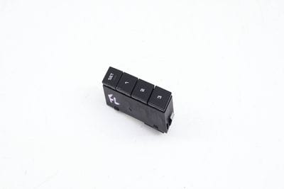 SEAT MEMORY / ADJUSTMENT SWITCH
