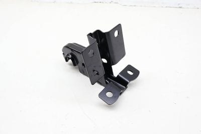 Seat Mount / Bracket (CENTER)