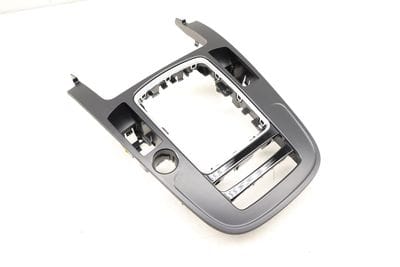 SHIFT / SHIFTER BOOT TRIM BEZEL 8K0864261G